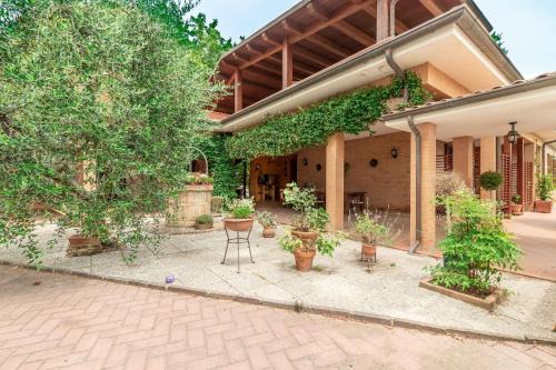 Carassai Villa | Italian Experience-Villa Rosso Corbezzolo