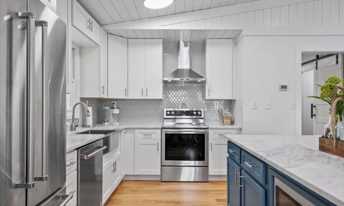 Spring City House | It’s a Shore Thing! Lakefront Retreat on Watts Bar Lake -Dock, 1500 sq ft decks
