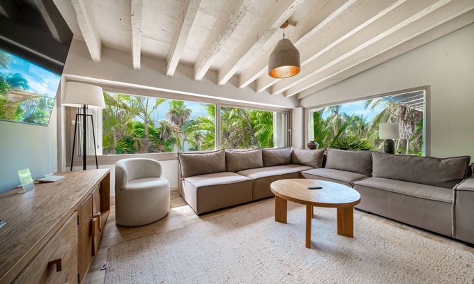 Zona Hotelera House | Itzae tropical villa with pool & central AC - private rooftop with lagoon view