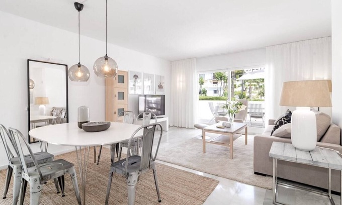 Nueva Andalucia Apartment | IVY - Scandinavian Apartment in Nueva Andalucia