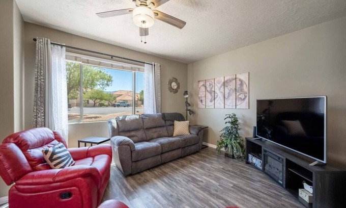 Mesquite Condo | J & D's Mesquite Getaway by J and Amy BL991082