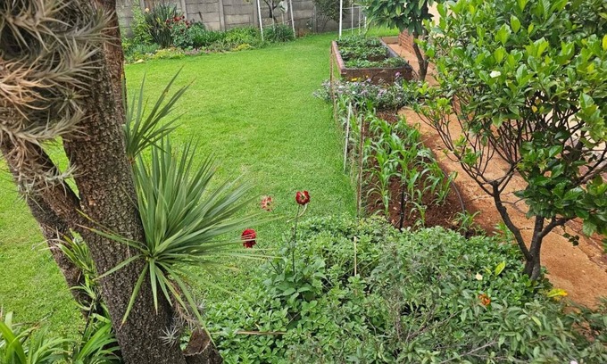 Greater Johannesburg Metropolitan Area House | J&M GUEST HOUSE