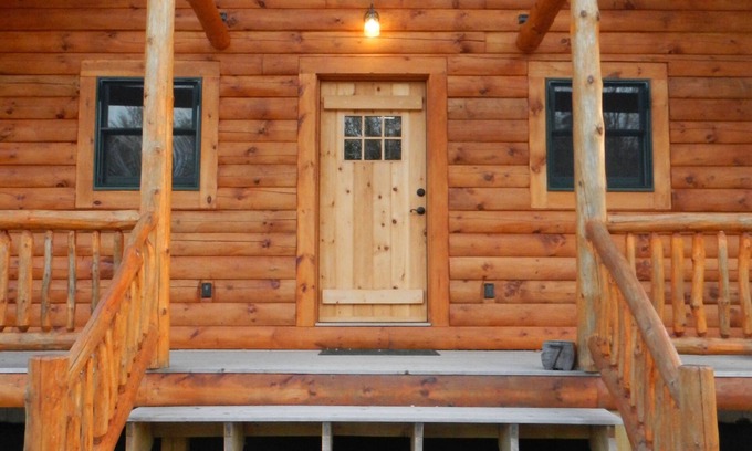 Jackson Cabin | Jackson, NH Log Cabin near Storyland in White Mountains: 2Queen Bdrms+Sleep Loft