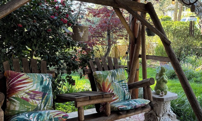 Medford Apartment | Jacksonville's Iconic Historical 1930's Log Cabin Renovated Private Apt.