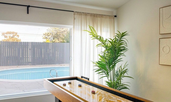 Serra Mesa House | Jacuzzi-Pool-BBQ-King Bed-Private Parking