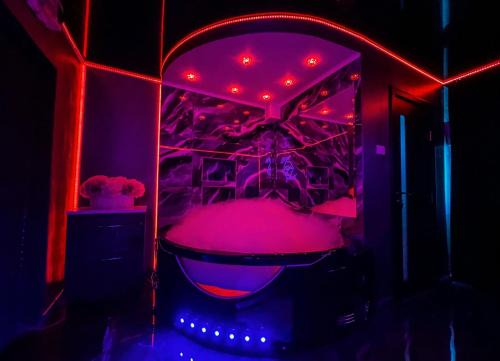 Sector 3 Apartment | JACUZZl & LOVE
