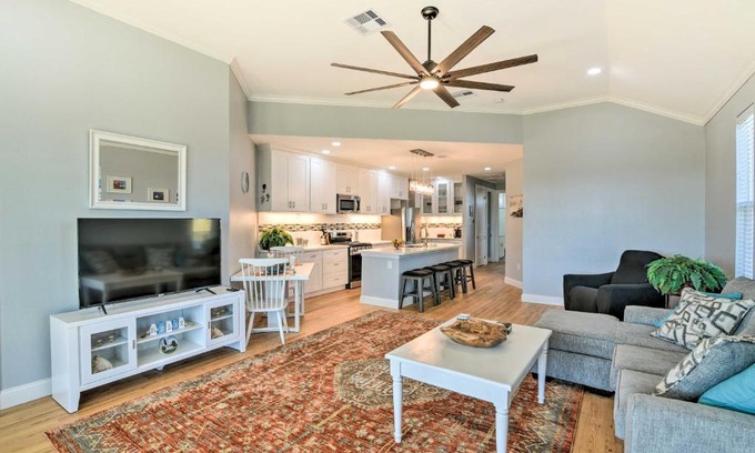 Jamaica Beach House | Jamaica Beach Vacation Rental - half Mi to Beach!