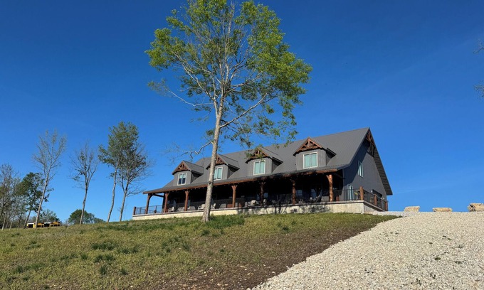 Ponce De Leon Cabin | James River Hideout: Cabin 3