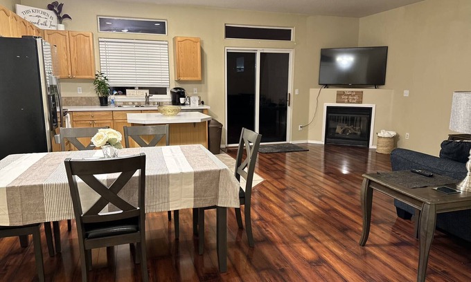 Aloha House | Jan-Mar, 30% Monthly Discount/Modern 3B/2.5BA House