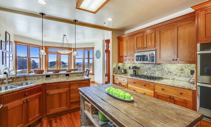 La Selva Beach House | Jannat *Oceanview Home in La Selva Beach*