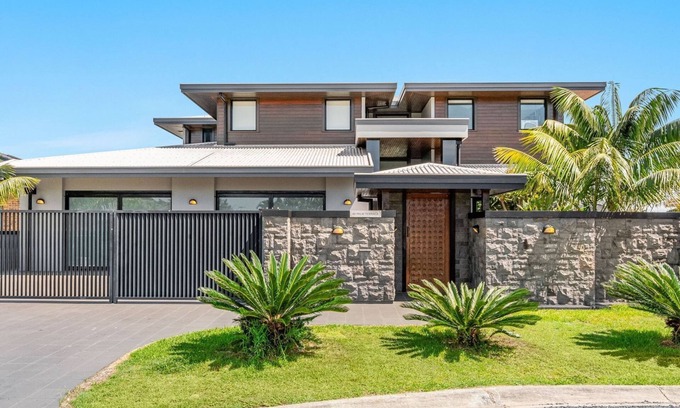 Yamba House | Jasmine cove | Exclusive Waterfront Estate