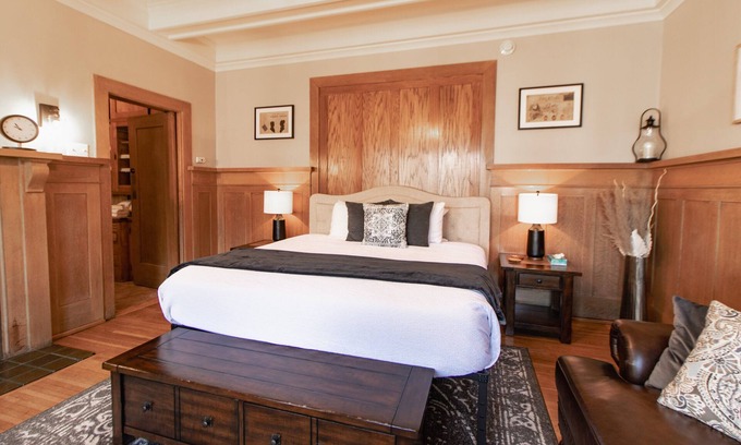 Duluth House | Jay Cooke Suite w/Shared Patio & Sauna