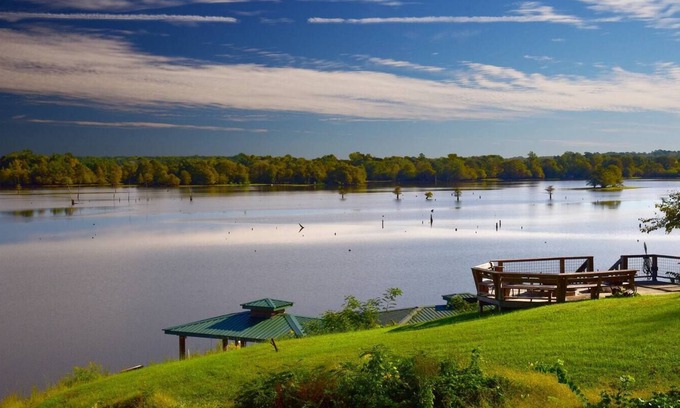 Negreet House | JC's Eagle View Lodge