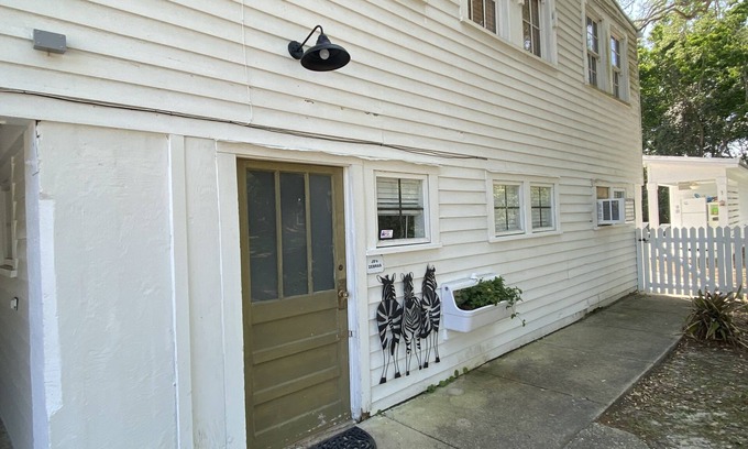 Bay St Louis House | JD’s Zebras - Redesigned Historic School Guesthouse, Old BSL, Steps to Beach