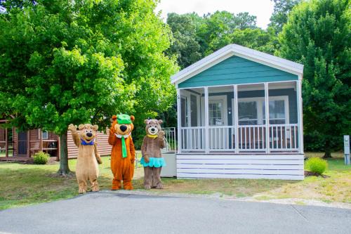 Lincoln House | Jellystone Park at Delaware Beaches