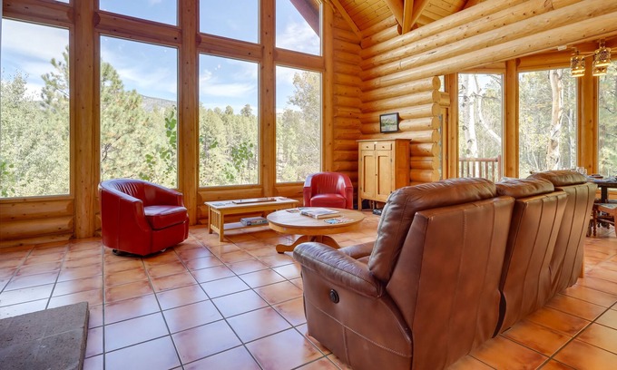 Jemez Springs Cabin | Jemez Springs Sanctuary: Mountain Views, Secluded