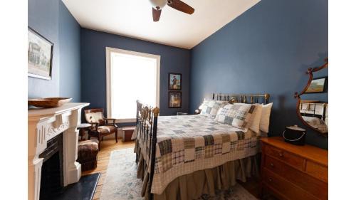 Cimarron Hotel | Jesse James - Historic Hotel