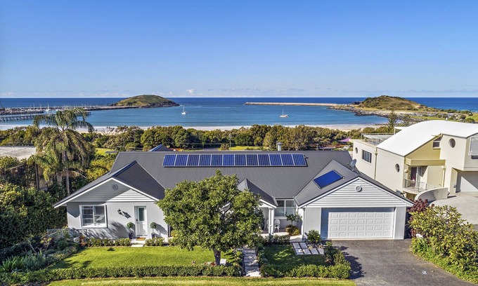 Coffs Harbour House | Jetty Splendour Apartment