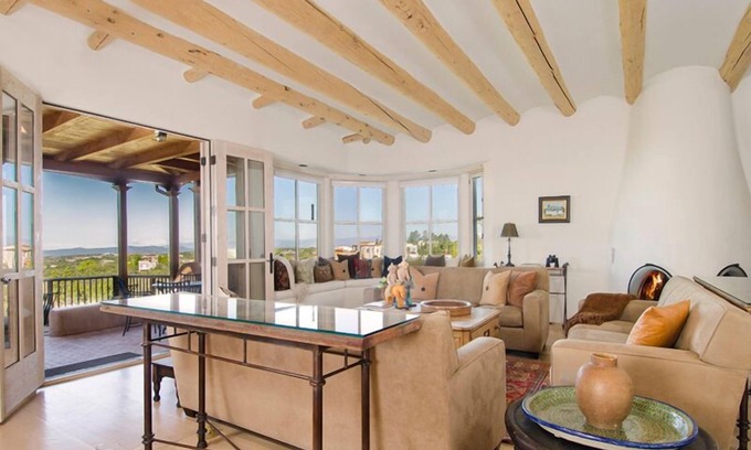 Northeast Santa Fe House | Jewel of Circle Drive