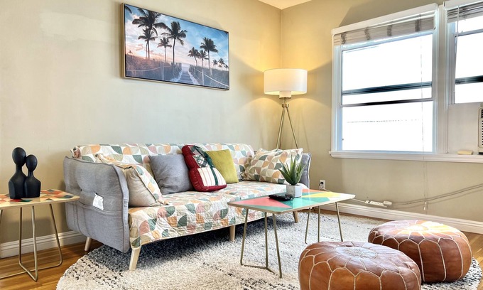 Alhambra House | Jie’s choice -Charming 2B in the Heart of Alhambra