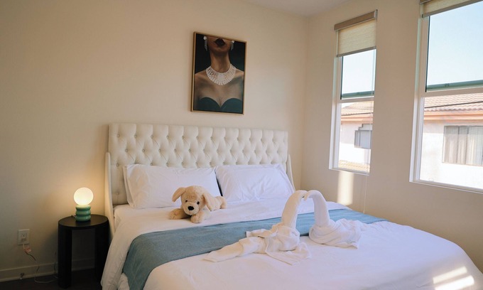 Alhambra House | Jie’s choice Garden Cottage new home 15 mins to DT