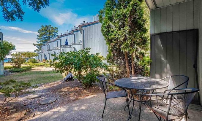 Birch Bay Condo | JL 1001: Bay View 2 Bedroom, with Spectacular sunsets!