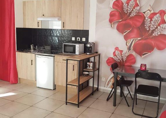 Bassens Apartment | Joli appartement de 30 m2 en RDC