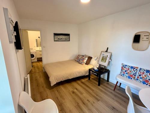 La Celle-sous-Gouzon Apartment | Joli Cocon au Cœur de la Petite Cité de Caractère