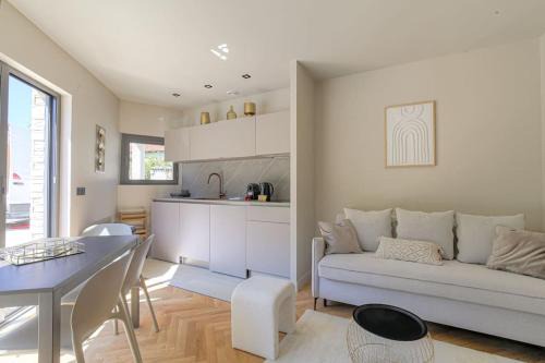 Ecully Apartment | Joli T2 bien équipé et lumineux, Écully