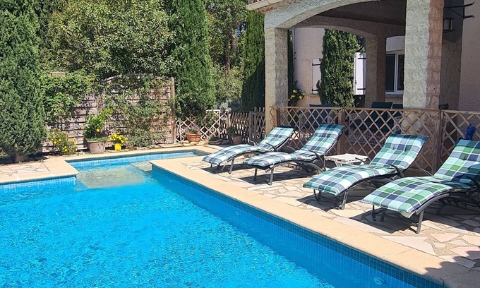 Uchaux House | Jolie Maison de Campagne Avec Piscine Sous le Soleil de la Provence