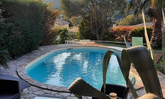 Ceyreste House | Jolie Villa Avec Piscine au Calme Proche mer