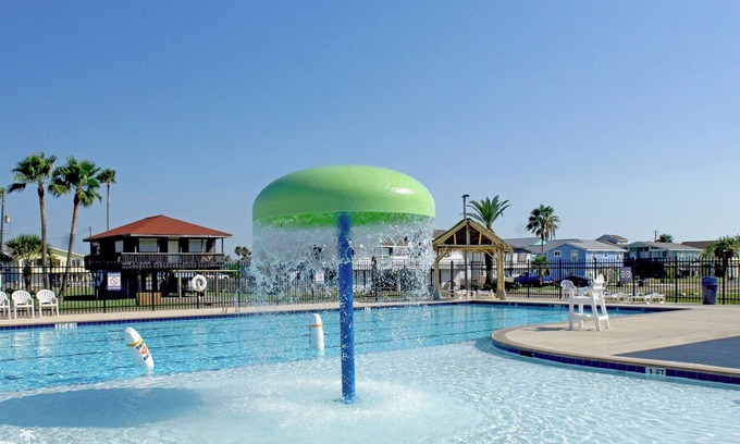 Jamaica Beach House | Jolly Roger