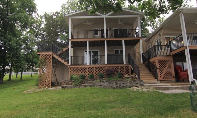 Rocky Mount House | JOMO Tri Terrace - Units 2 & 3