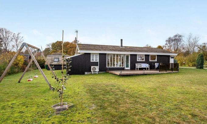 Ørsted House | "Joon" - 300m from the sea by Interhome