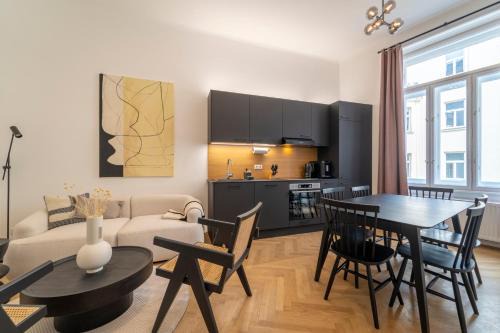 Mariahilf Apartment | josef's home I Deluxe Apartment in Ideal Location