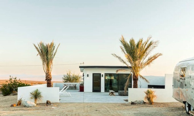 Joshua Tree House | Joshua Tree Under the Stars - Hot tub/Firepit