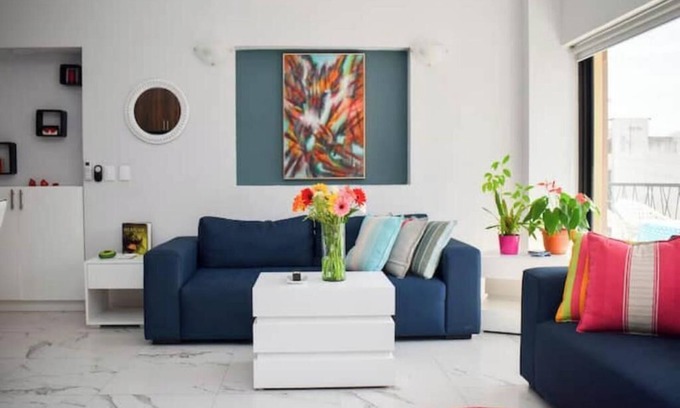 Las Glorias Apartment | Joyful, Trendy, Ideally Locatednn