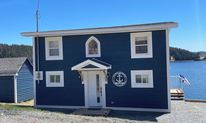Newfoundland House | Julia’s Landing - 10km from Twillingate
