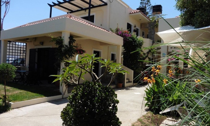 Heraklion Apartment | Julie's studio in Kokkini Hani, 2 mins walk to beach. Near famous theme parks!
