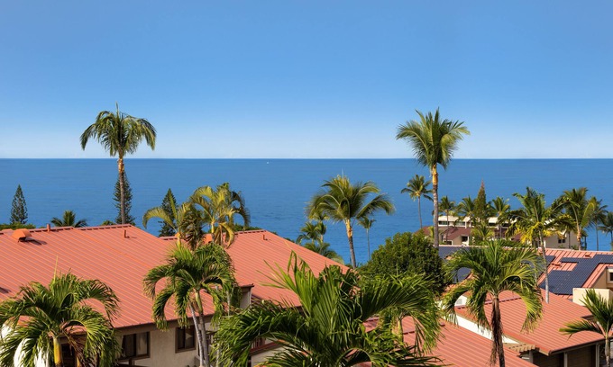 Kahaluu-Keauhou Condo | July Sale! Spectacular 1 bedroom Ocean View Condo!