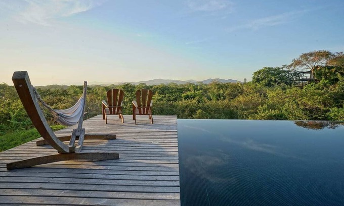 Playa Santa Teresa Cabin | Jungle Treehouse w/Daily Breakfast, WiFi + Views