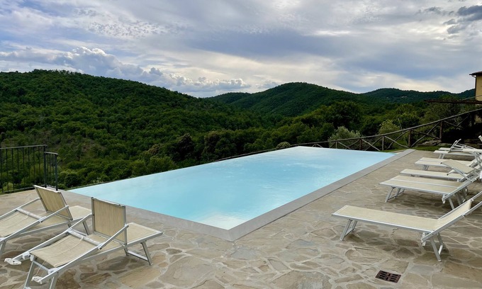 Anghiari Apartment | Juniper Wayfarer Inn