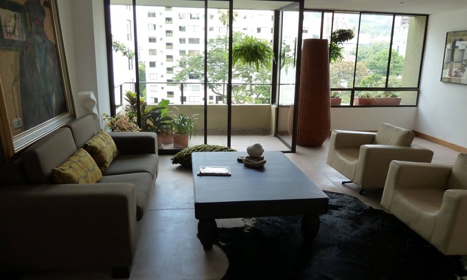 La Florida Apartment | Just 2 steps away of the park LLERAS (Zona Rosa)