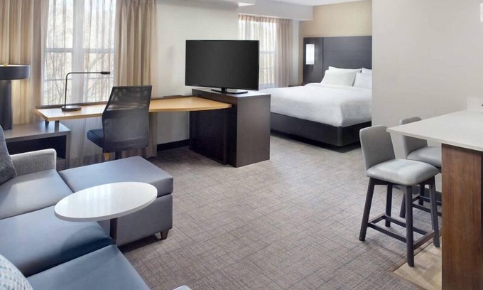 Morrisville Apartment | Just a quick drive to downtown Raleigh and Durham! With FREE Breakfast, Pool
