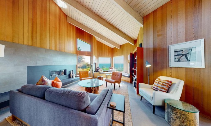 Sea Ranch House | Just Bluffing