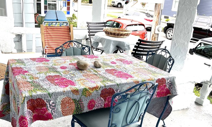 Ocean Grove Apartment | Just listed! Bright and breezy Ocean Grove 1 bedroom unit! Summer availability!