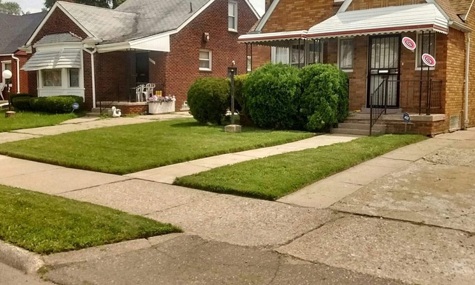 Detroit House | Just Pack Your Suitcase!