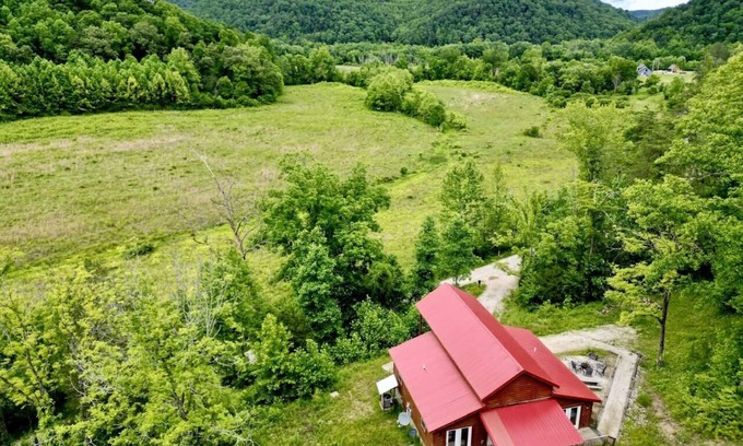 Slade Cabin | Just Right | RRG | Discounted Rates