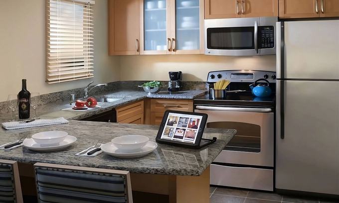 Gunter Afs Resort | Just What You Were Looking For! 2 Pet-Friendly Units, Outdoor Pool, Free Parking