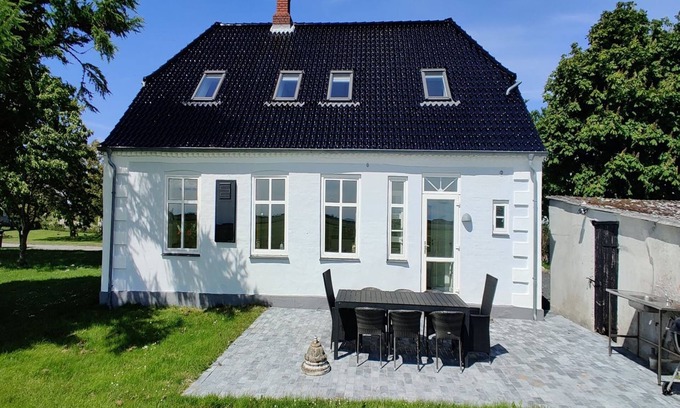 Ballum House | "Juuso" - 20km from the sea by Interhome